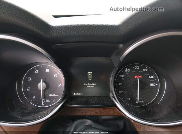 ZASFAKBN0J7B73416 2018 ALFA ROMEO STELVIO White Vista de los asientos traseros