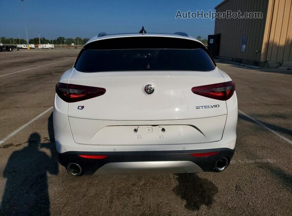 ZASFAKBN2J7B99712 2018 ALFA ROMEO STELVIO White Widok z tyłu