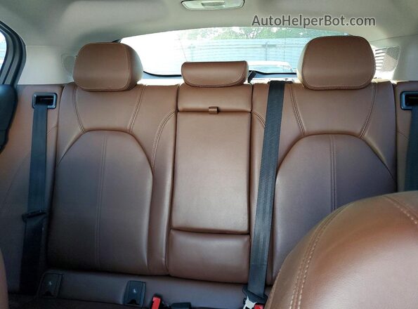 ZASFAKBN2J7B99712 2018 ALFA ROMEO STELVIO White Widok tylnych siedzeń