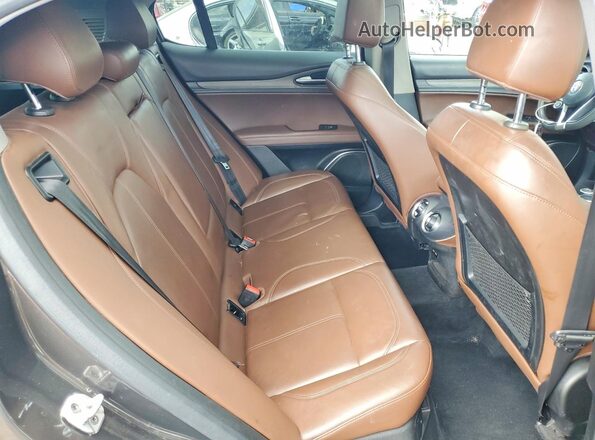 ZASFAKBN3J7C27954 2018 ALFA ROMEO STELVIO Brown უკანა სალონის ხედი