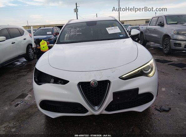 ZASFAKBN8J7B80694 2018 ALFA ROMEO STELVIO White Вид щитка приладів