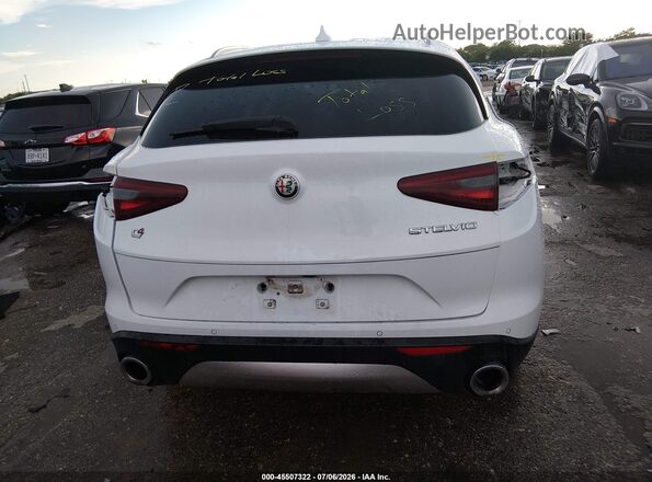 ZASFAKBN8J7B80694 2018 ALFA ROMEO STELVIO White 