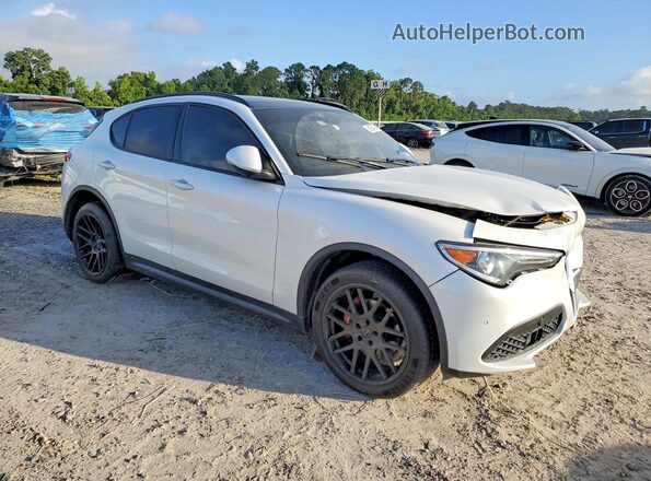 ZASFAKNN7J7B85784 2018 ALFA ROMEO STELVIO White Առջևի աջ