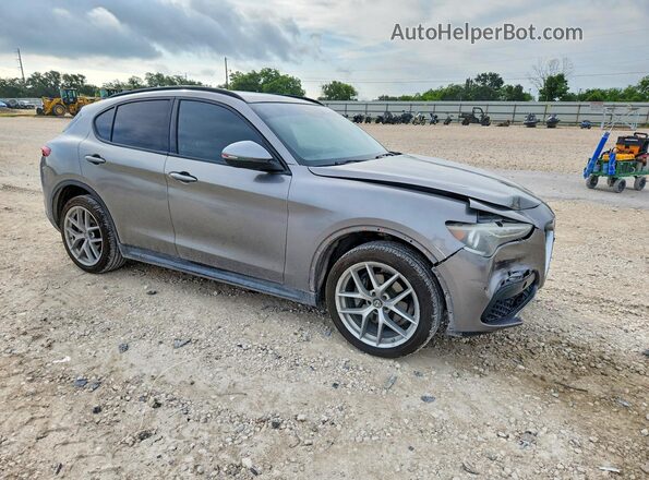 ZASFAKNN8J7B80173 2018 ALFA ROMEO STELVIO Серый Передняя правая четверть