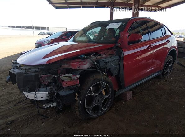 ZASFAKNN9J7B98875 2018 ALFA ROMEO STELVIO Red Vista tres cuartos delantera izquierda