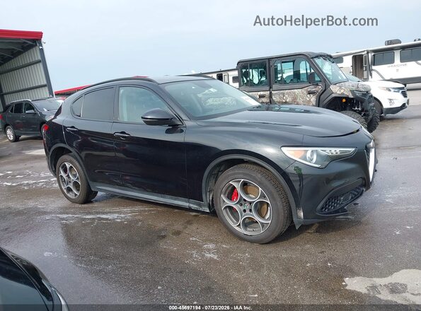 ZASFAKPN0J7B64322 2018 ALFA ROMEO STELVIO Black Սալոնի հետևի տեսք