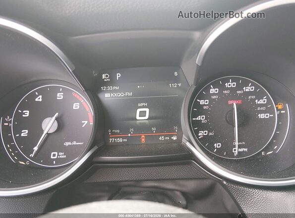 ZASFAKPN2J7B77203 2018 ALFA ROMEO STELVIO Красный Вид задних сидений