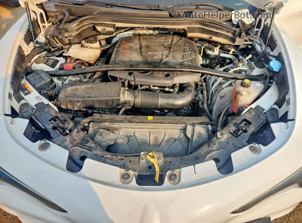 ZASFAKPN9J7B78607 2018 ALFA ROMEO STELVIO Белый Вид задней части салона