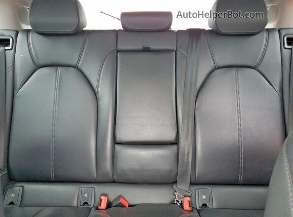 ZASPAJAN3K7C71311 2019 ALFA ROMEO STELVIO White Widok tylnych siedzeń