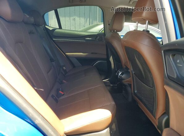 ZASPAJAN3L7C84304 2020 ALFA ROMEO STELVIO Blue უკანა სალონის ხედი