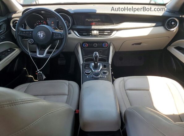ZASPAJAN9M7D11264 2021 ALFA ROMEO STELVIO Green Առջևի վահանակի տեսք