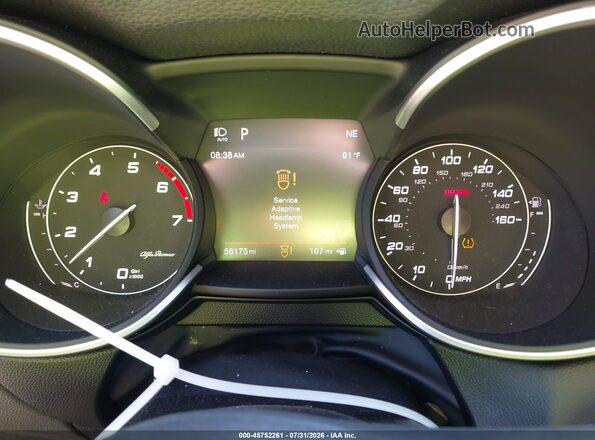 ZASPAKAN1K7C50981 2019 ALFA ROMEO STELVIO Red Widok tylnych siedzeń