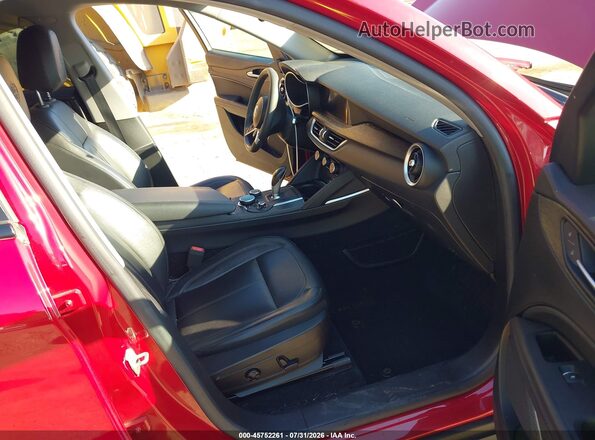 ZASPAKAN1K7C50981 2019 ALFA ROMEO STELVIO Red Widok wnętrza z przodu