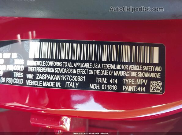 ZASPAKAN1K7C50981 2019 ALFA ROMEO STELVIO Red Widok komory silnika