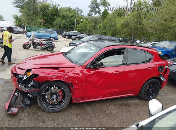 ZASPAKAN8L7C74356 2020 ALFA ROMEO STELVIO Red სალონის 360-გრადუსიანი ხედი
