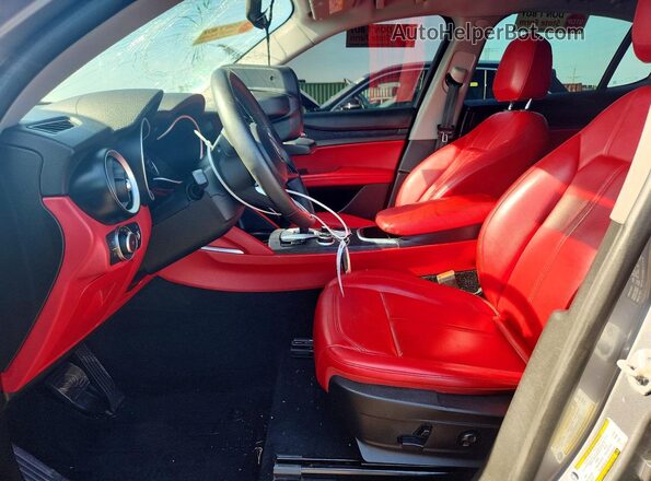 ZASPAKAN8L7C91447 2020 ALFA ROMEO STELVIO Gray Front interior view