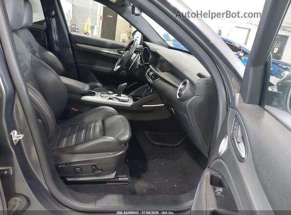 ZASPAKBN0L7C73734 2020 ALFA ROMEO STELVIO Gray Вид салону спереду