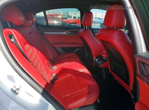 ZASPAKBN2K7C49398 2019 ALFA ROMEO STELVIO White Vista interior trasera