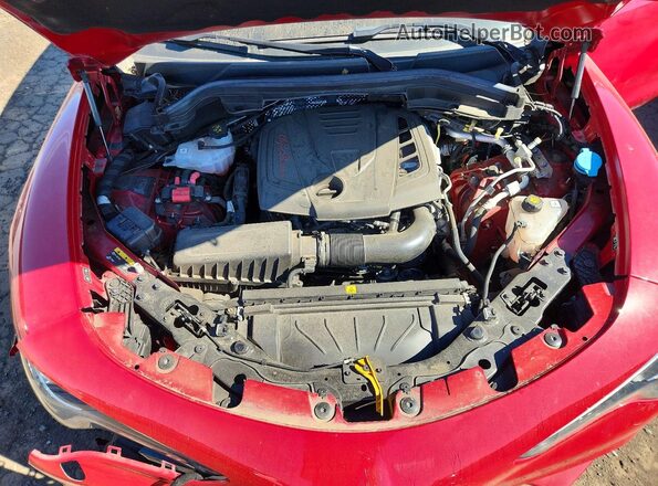 ZASPAKBN3P7D50537 2023 ALFA ROMEO STELVIO Red Widok komory silnika