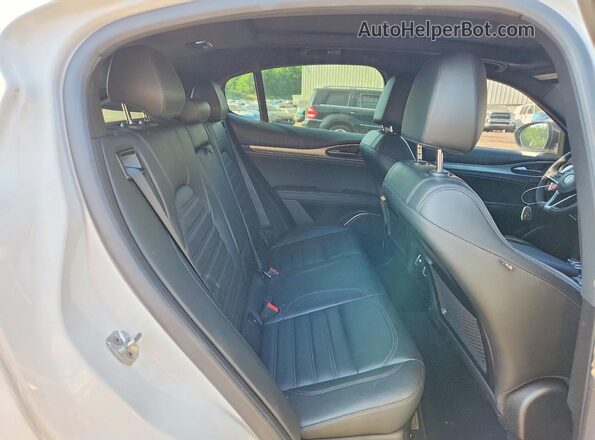 ZASPAKBN4K7C41206 2019 ALFA ROMEO STELVIO White Rear seats view