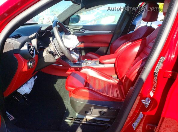 ZASPAKBN5M7D18815 2021 ALFA ROMEO STELVIO Red Front interior view