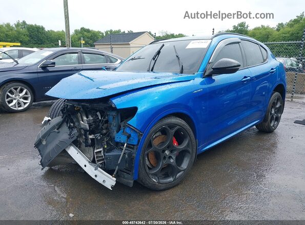 ZASPAKBN5N7D31789 2022 ALFA ROMEO STELVIO Blue წინა მარცხენა ხედი სამი მეოთხედიდან