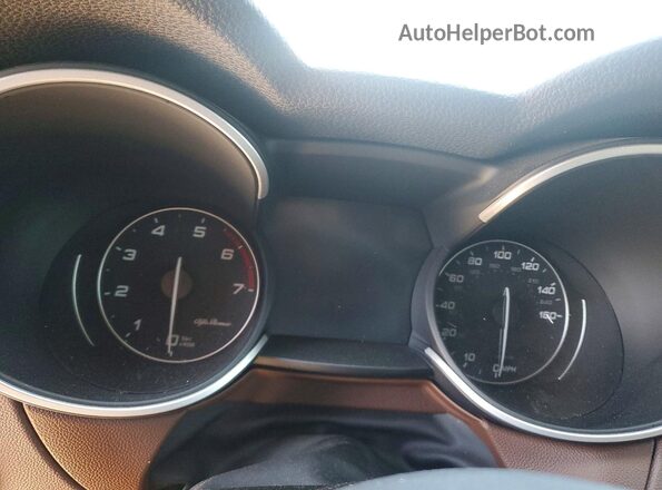 ZASPAKBN6M7D16541 2021 ALFA ROMEO STELVIO Green Vista del cuadro de instrumentos