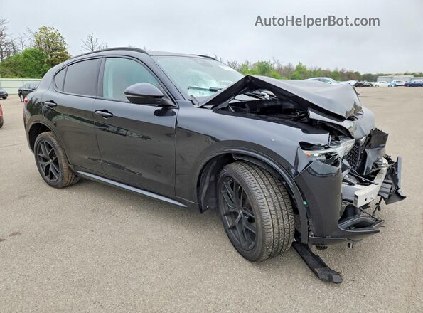 ZASPAKBN7M7D19531 2021 ALFA ROMEO STELVIO Черный Передняя правая четверть