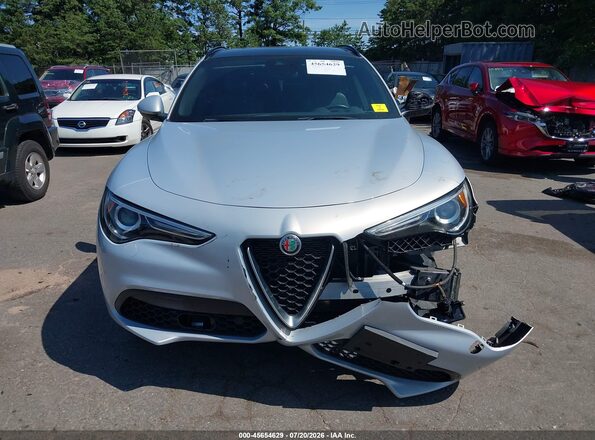 ZASPAKBN8N7D40065 2022 ALFA ROMEO STELVIO Light Blue Rear interior view