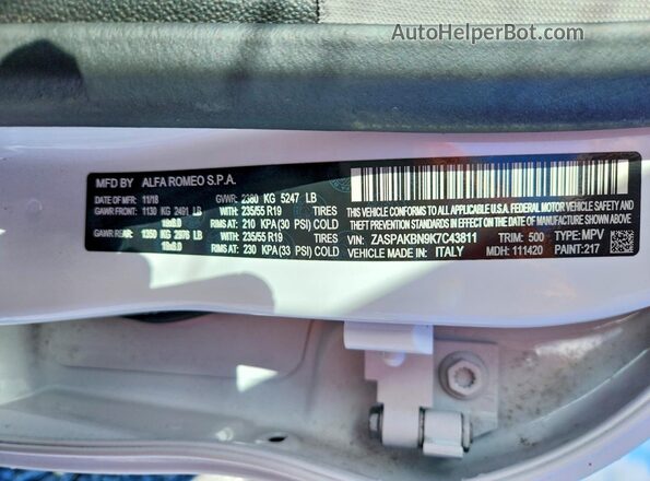 ZASPAKBN9K7C43811 2019 ALFA ROMEO STELVIO White Vista del compartimento del motor