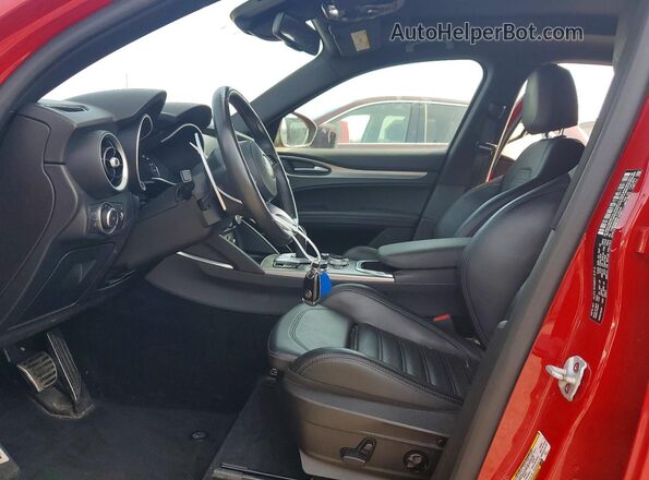 ZASPAKBN9L7C95246 2020 ALFA ROMEO STELVIO Red Front interior view
