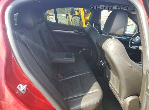 ZASPAKBN9L7C95246 2020 ALFA ROMEO STELVIO Red Rear interior view