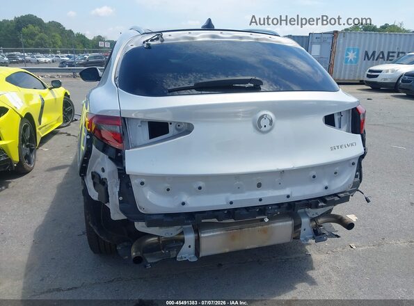 ZASPAKBNXM7D14257 2021 ALFA ROMEO STELVIO Light Blue Vista frontal