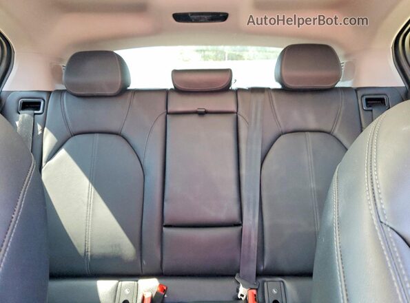 ZASPAKBNXM7D20107 2021 ALFA ROMEO STELVIO Red Rear seats view