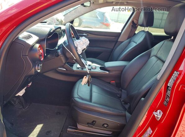 ZASPAKBNXM7D20107 2021 ALFA ROMEO STELVIO Red Front interior view