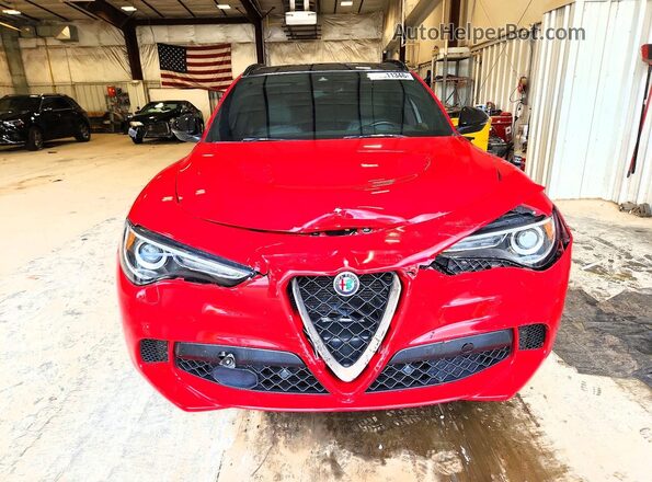ZASPAKEVXN7D29600 2022 ALFA ROMEO STELVIO Red Вид спереду
