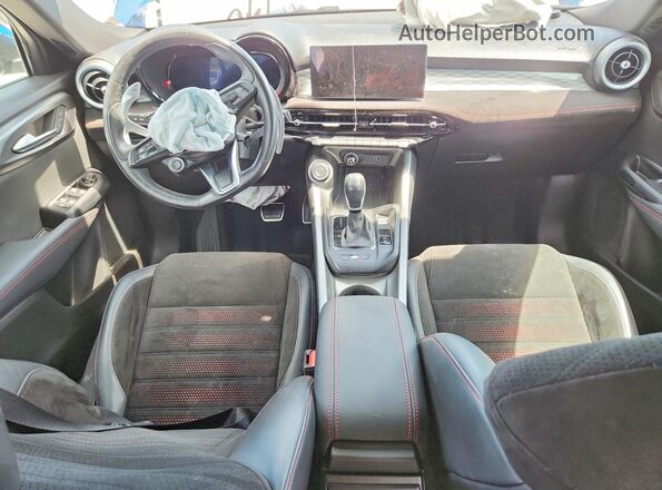 ZASPATDWXR3030800 2024 ALFA ROMEO OTHER Blue Dashboard view