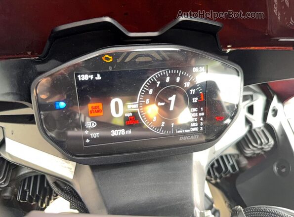 ZDMHAATW4RB015404 2024 DUCATI PANIGALE Black Vista del salpicadero