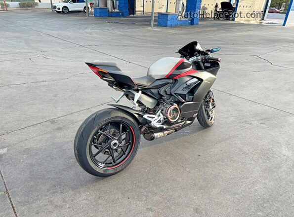 ZDMHAATW4RB015404 2024 DUCATI PANIGALE Black Delantero derecho