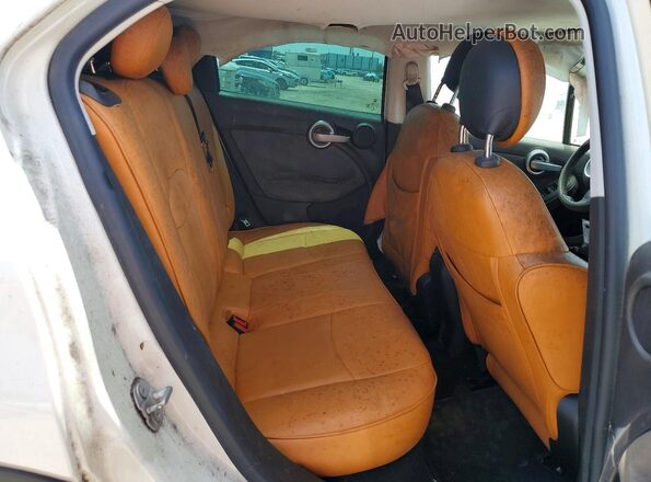ZFBCFXAB7HP545221 2017 FIAT 500X Белый Вид задних сидений