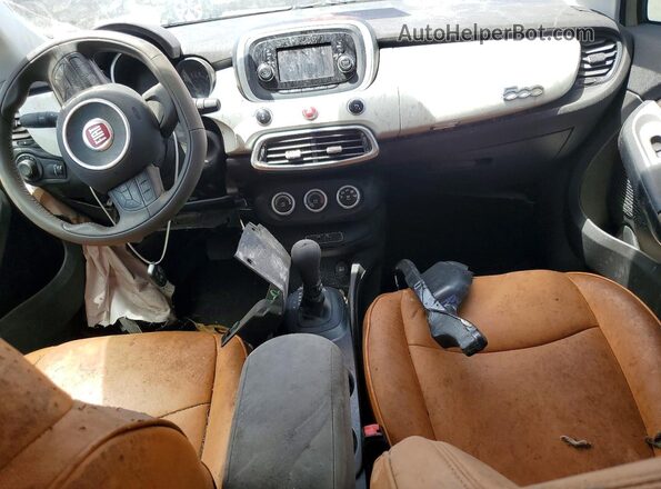 ZFBCFXAB7HP545221 2017 FIAT 500X Белый Вид панели приборов