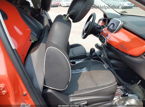 ZFBCFXAB9HP606522 2017 FIAT 500X Orange Front interior view