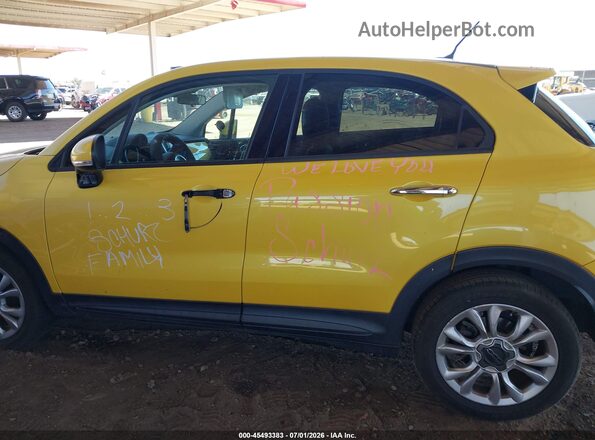 ZFBCFXBT8GP339783 2016 FIAT 500X Yellow სალონის 360-გრადუსიანი ხედი