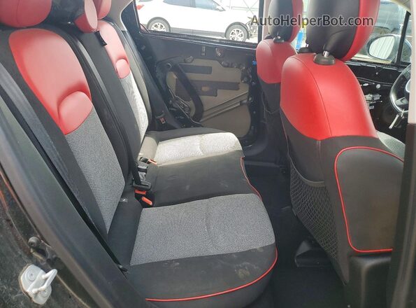 ZFBCFXBT8GP400923 2016 FIAT 500X Black Rear seats view