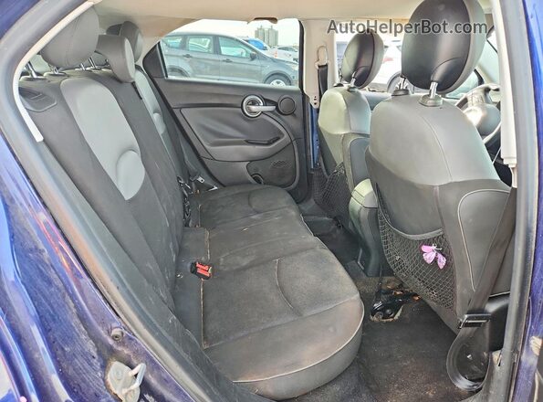 ZFBCFXBTXGP398060 2016 FIAT 500X Blue Սալոնի հետևի տեսք