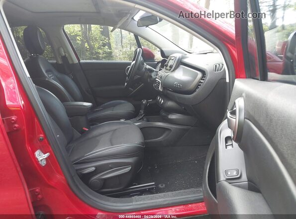 ZFBCFXCT1GP359341 2016 FIAT 500X Maroon Вид салону спереду