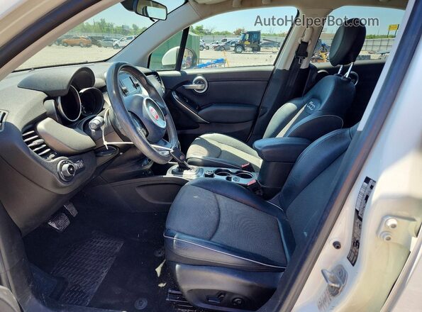ZFBCFXCT1GP386488 2016 FIAT 500X Белый Вид салона спереди