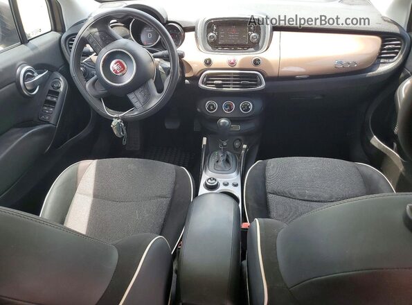 ZFBCFYAB2HP607498 2017 FIAT 500X Brown Առջևի վահանակի տեսք