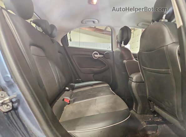 ZFBCFYCB6HP588712 2017 FIAT 500X Blue Вид задніх сидінь