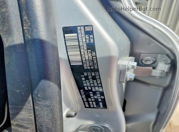 ZFBCFYDB5JP657118 2018 FIAT 500X Silver VIN sticker view